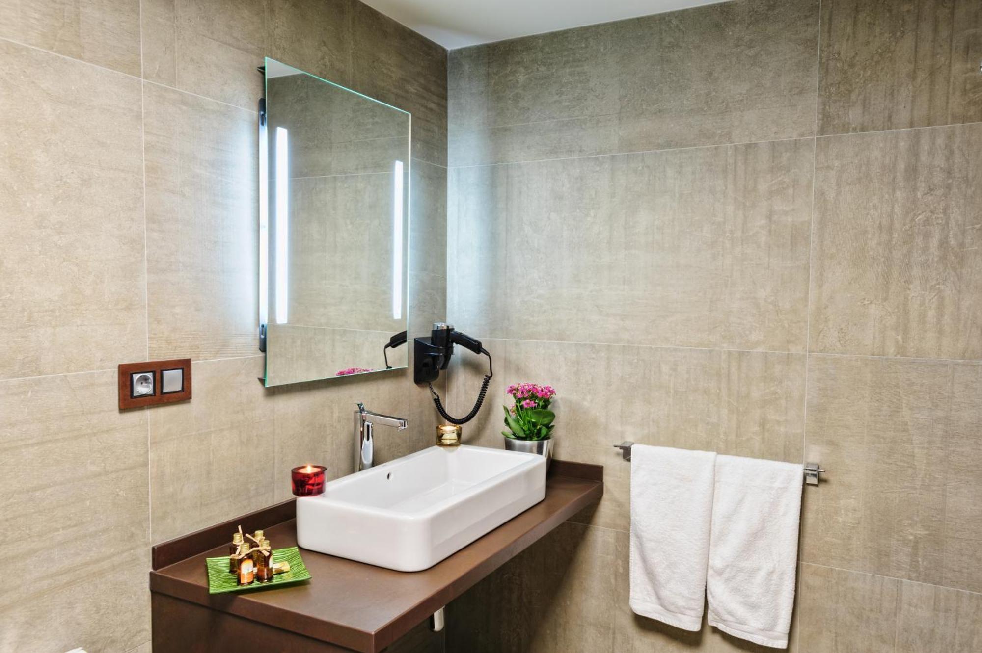 Suites Finca Los Olivos アルカラ・デル・フカル 部屋 写真