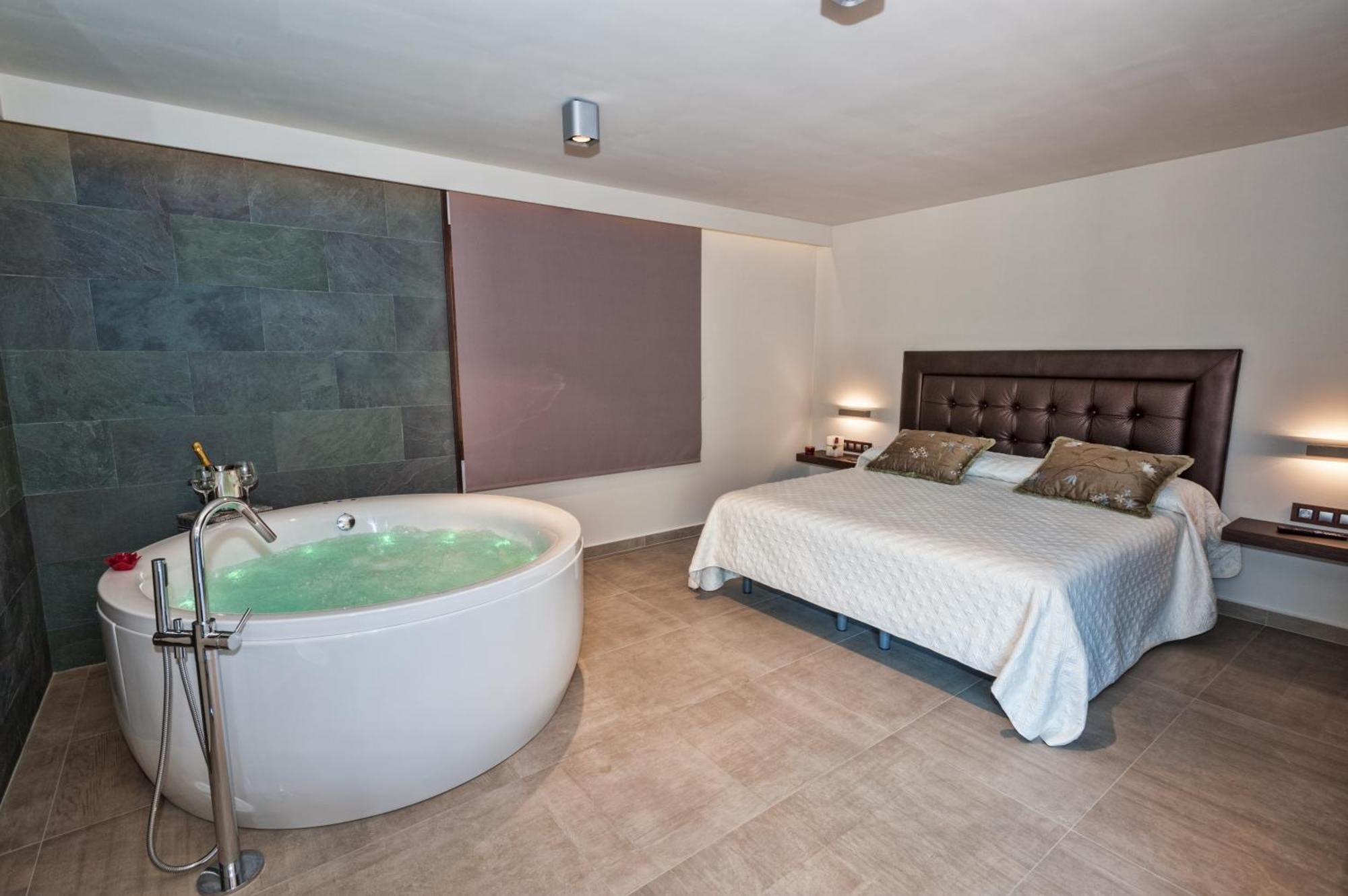 Suites Finca Los Olivos アルカラ・デル・フカル エクステリア 写真